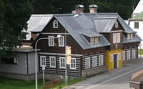 Pecka Penzion  3*