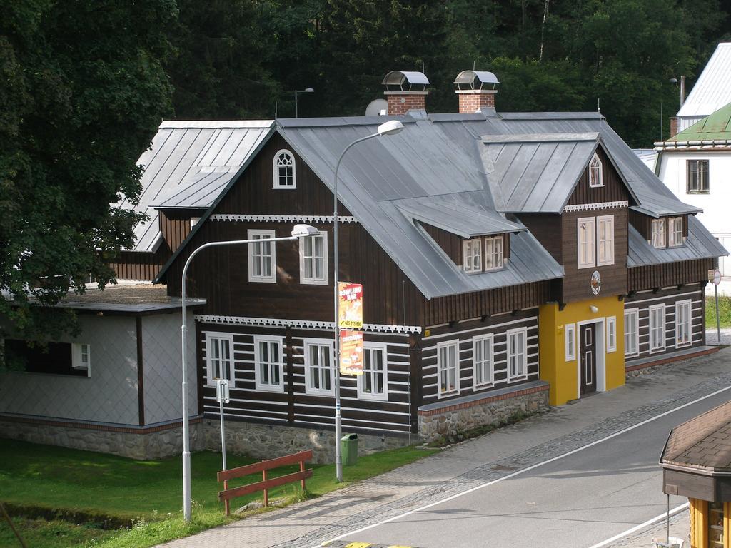 Pecka Penzion Pec pod Sněžkou Exteriér fotografie