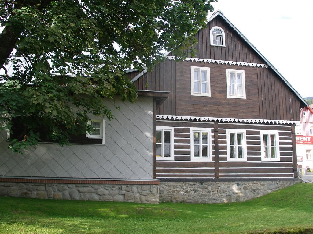 Pecka Penzion Pec pod Sněžkou Exteriér fotografie